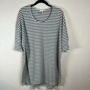 Agnes & Dora Women's Ribbed Knit Striped Tunic Top Gray White Made in USA Sz 2XL